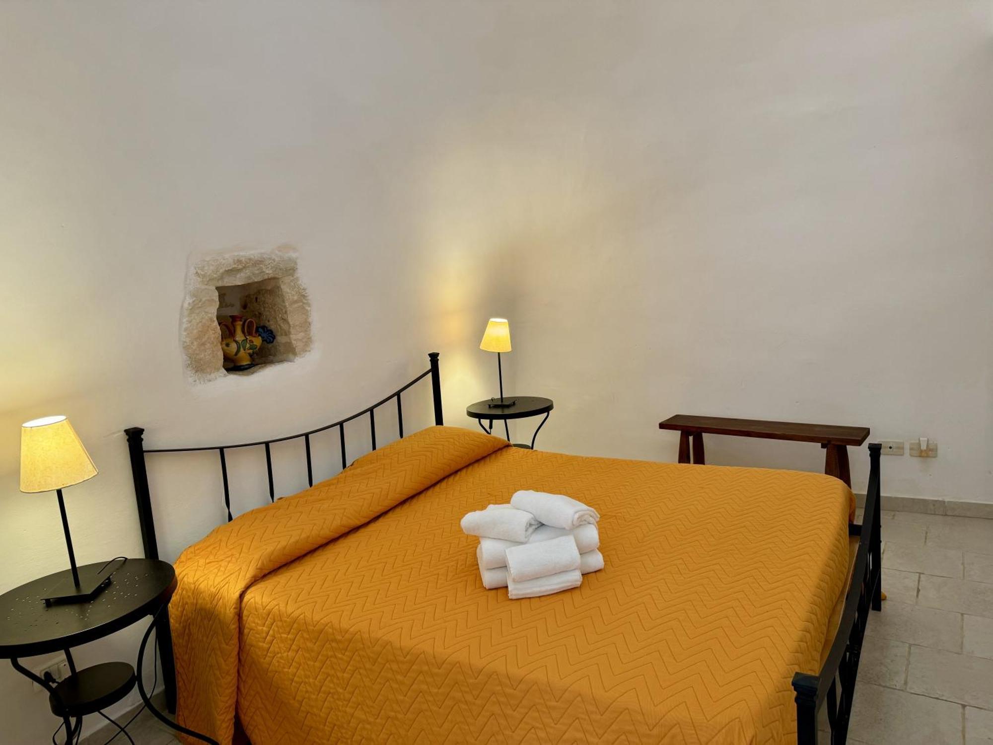 Masseria Ferri Ostuni Exteriör bild