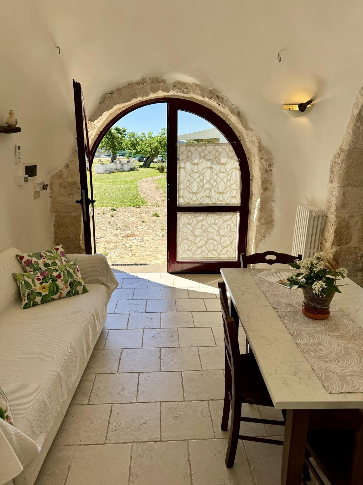 Masseria Ferri Ostuni Exteriör bild
